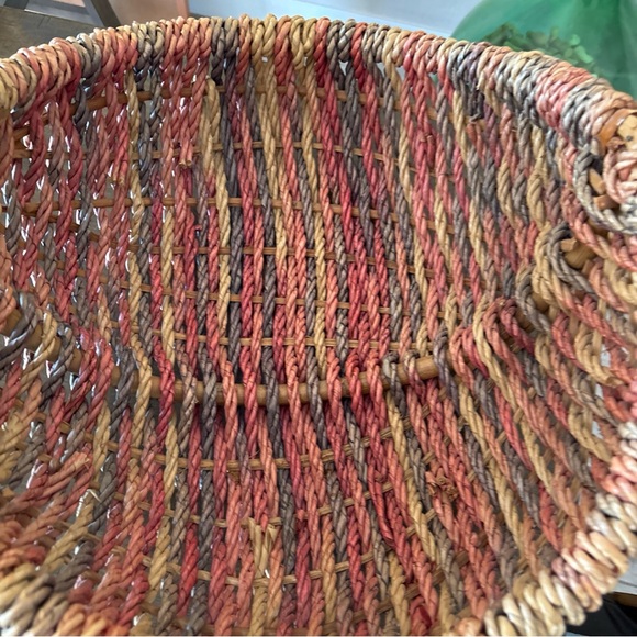 Handwoven Multicolor Basket Large Buttocks Basket Multicolored Farmhouse - Picture 8 of 9